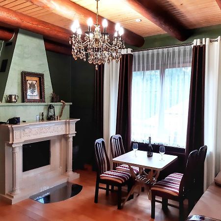 Apartamento Knyazhyi Dvir Strigalnya Exterior foto