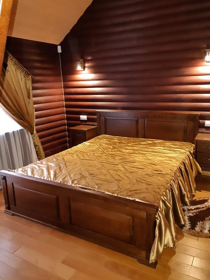 Apartamento Knyazhyi Dvir Strigalnya Exterior foto