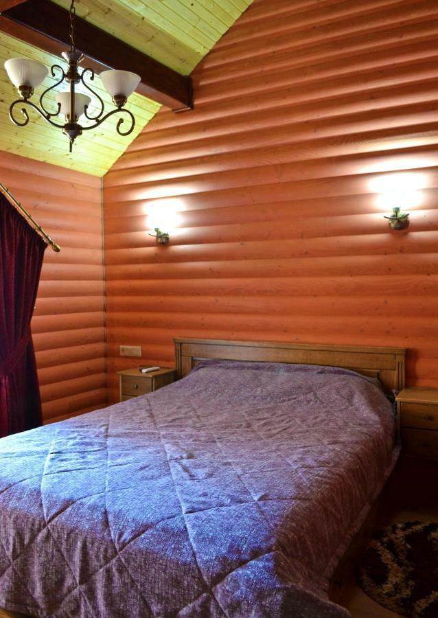 Apartamento Knyazhyi Dvir Strigalnya Exterior foto