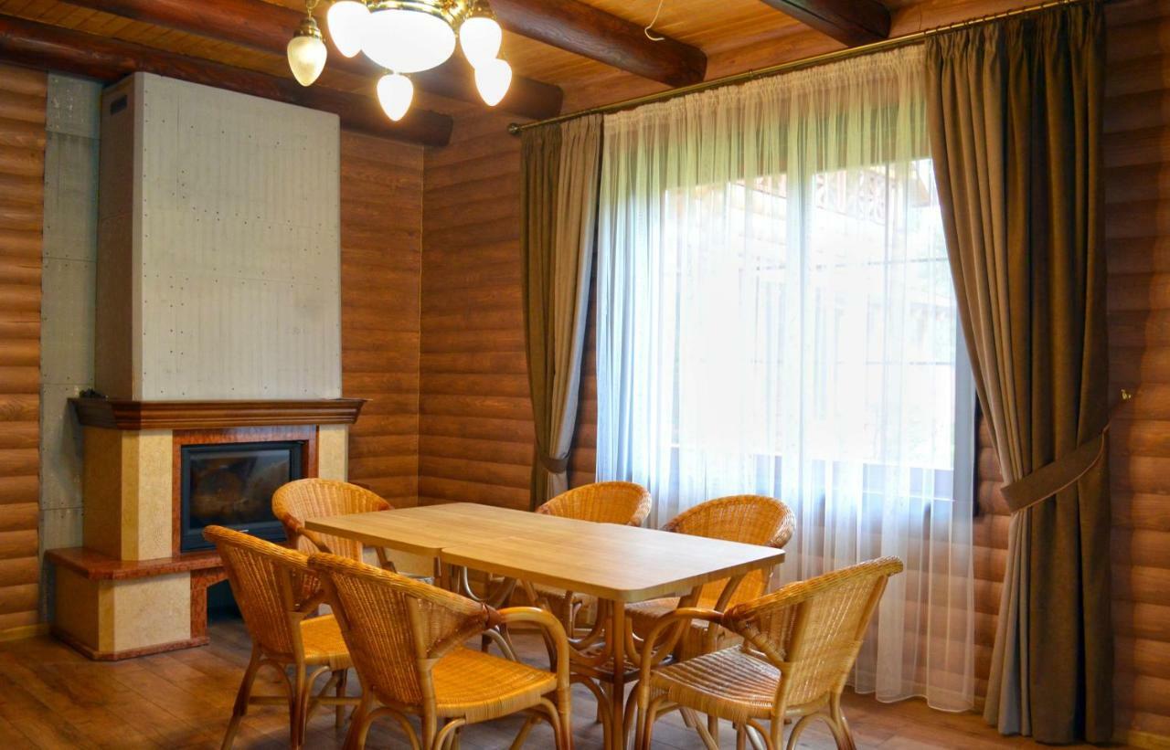 Apartamento Knyazhyi Dvir Strigalnya Exterior foto